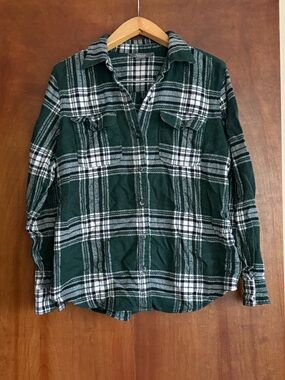 Natural Reflections Green and White Plaid Button-Down Shirt